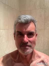 Javier L. 58 años